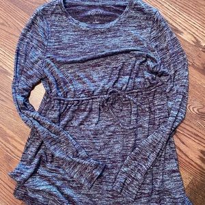 Stretchy maternity L/S top